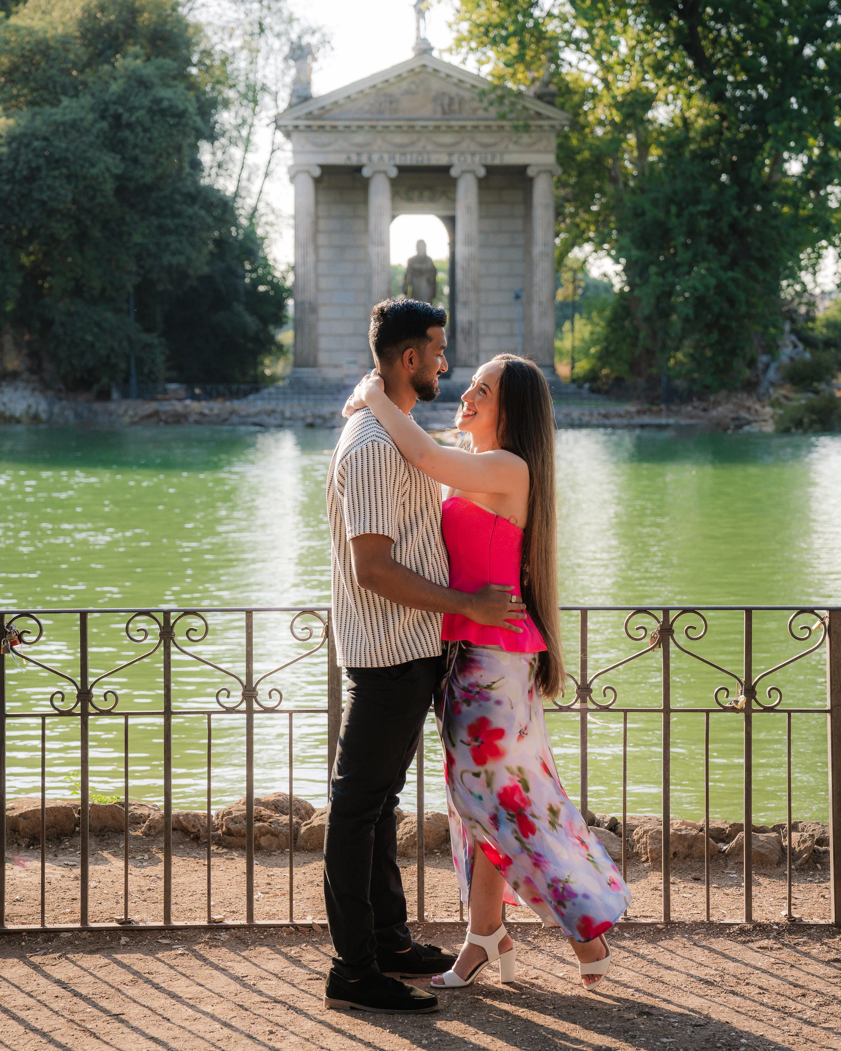 Romantic couple photoshoot in Rome
