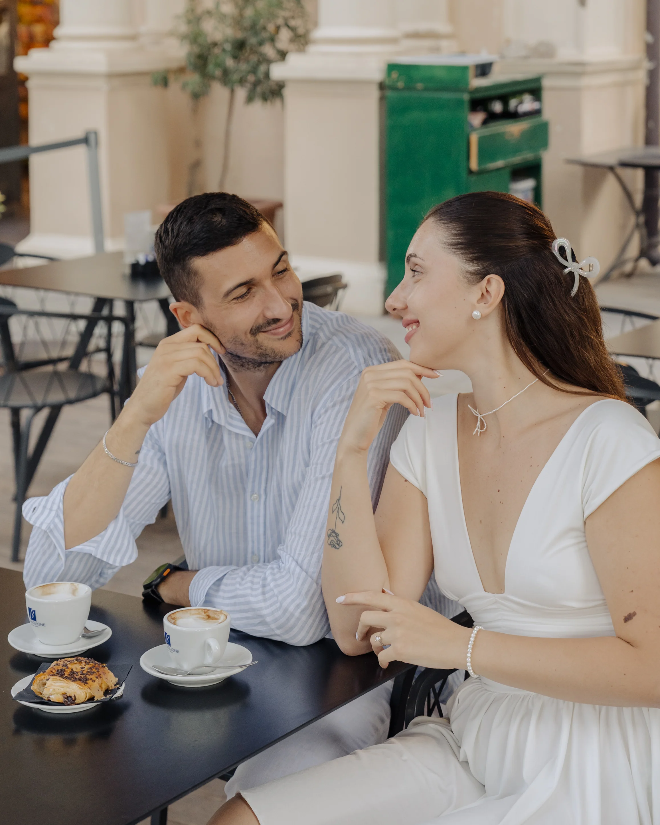 Romantic couple photoshoot in Rome