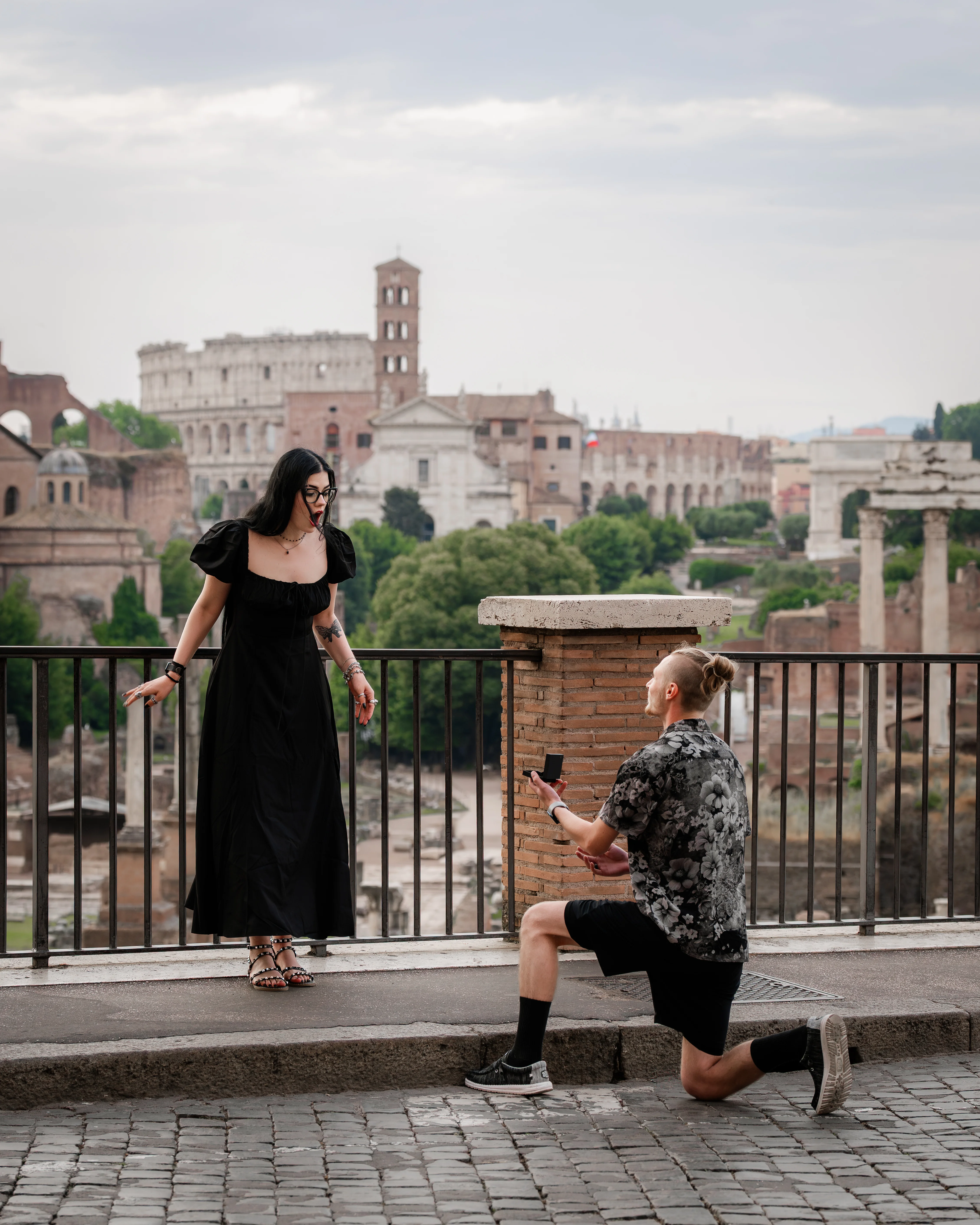 Marriage proposal photography in Rome
