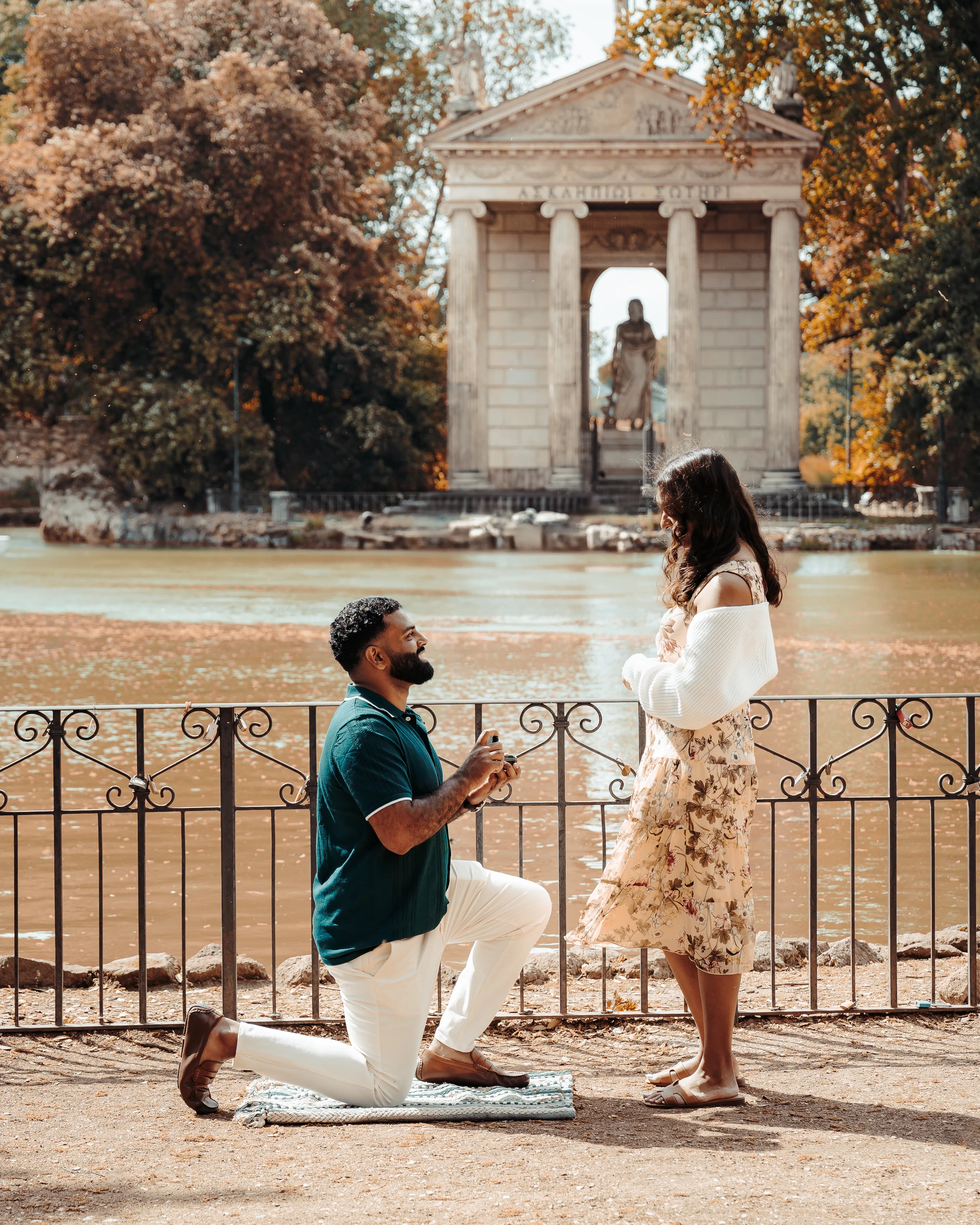 Marriage proposal photography in Rome